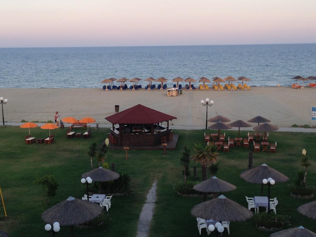 Hotel Akrogiali Korinós Buitenkant foto