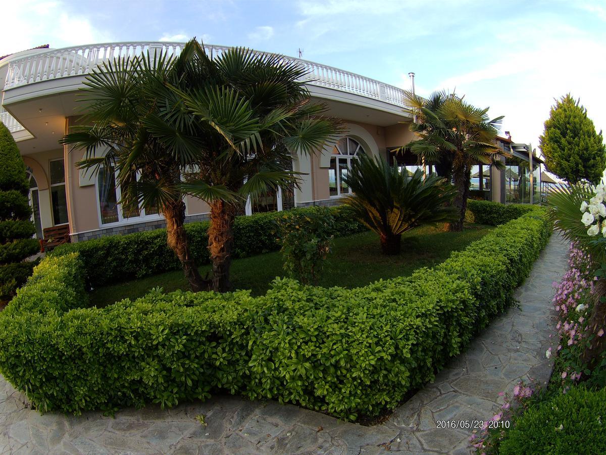 Hotel Akrogiali Korinós Buitenkant foto