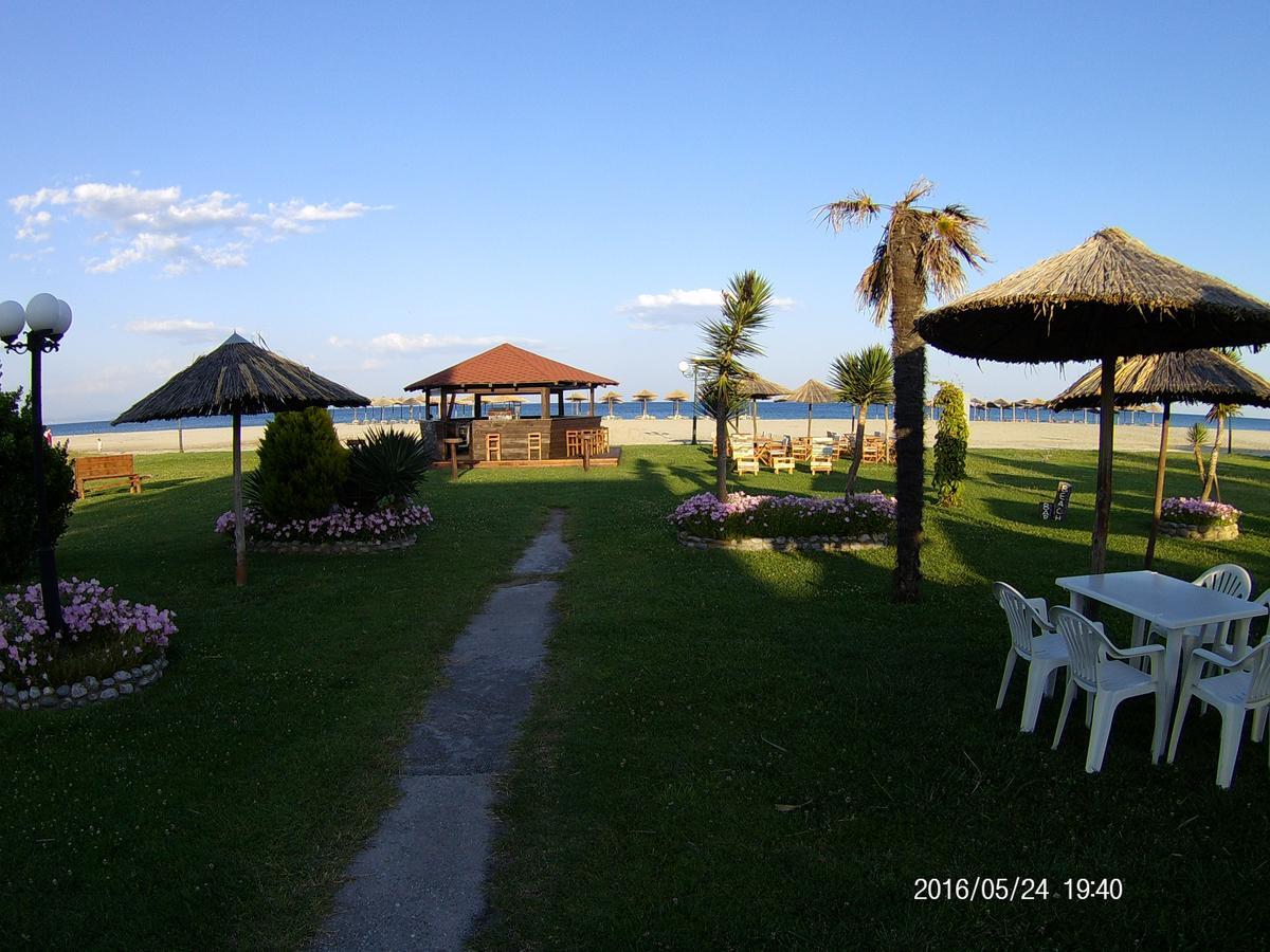 Hotel Akrogiali Korinós Buitenkant foto