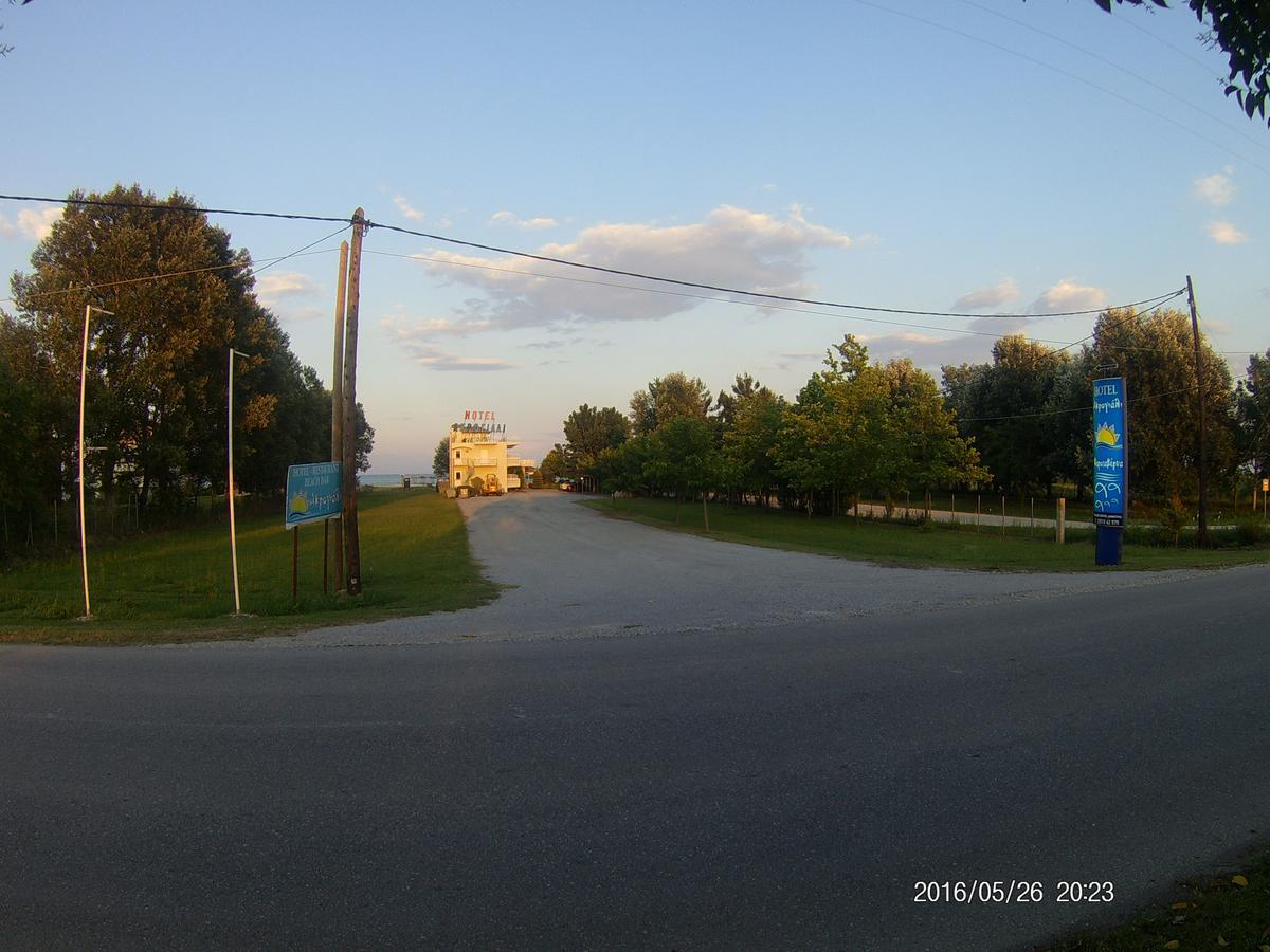 Hotel Akrogiali Korinós Buitenkant foto